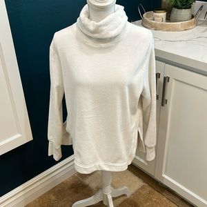 White long sleeve soft turtleneck
